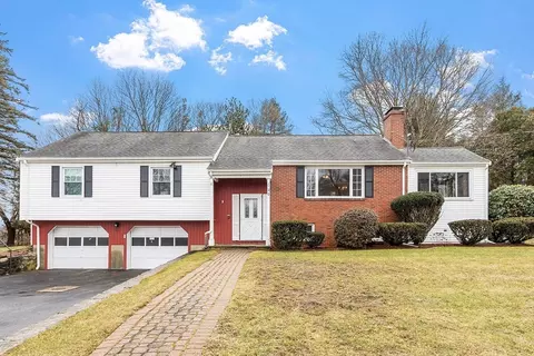 30 Glencrest Dr, North Andover, MA 01845