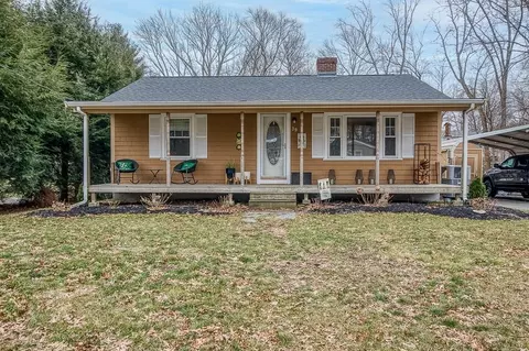 39 Maolis Ave, West Bridgewater, MA 02379