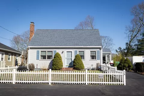 118 Magoun Ave, Brockton, MA 02301