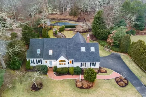 170 Flume Ave, Barnstable, MA 02648 photo 1