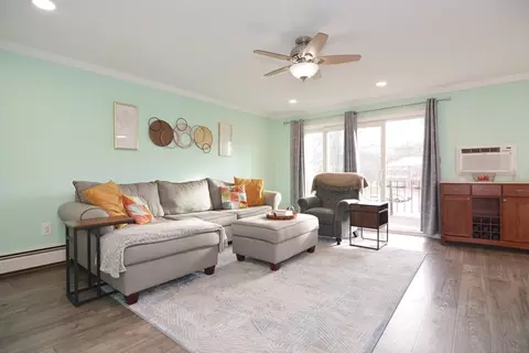 52 Fernview Ave #12, North Andover, MA 01845