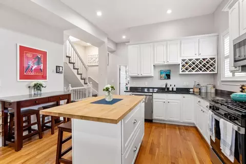 734 E 2nd St #3, Boston, MA 02127 photo 3