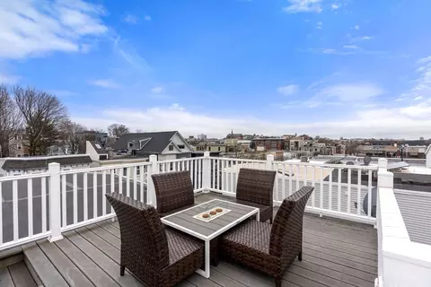 734 E 2nd St #3, Boston, MA 02127