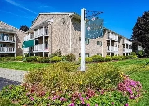 200 Manning St #18A, Hudson, MA 01749