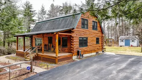 311 Primrose Hill Rd, Dracut, MA 01826