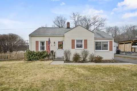 39 Moss Ave, Holyoke, MA 01040