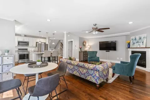 28 Sherman St #28, Medford, MA 02155