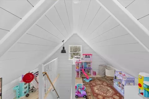 Bedroom - 7 Hersey St, Hingham, MA 02043 photo 6 of 7