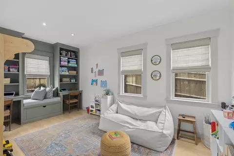 Living - 7 Hersey St, Hingham, MA 02043 photo 1 of 6
