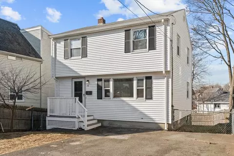 32 Safford St, Lynn, MA 01905