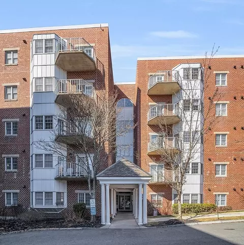 148 Main St #K421, North Andover, MA 01845
