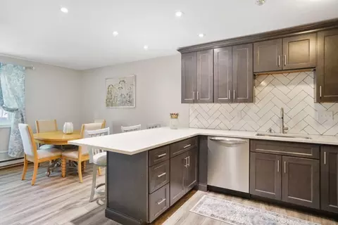 212 Fisher St #A8, North Attleboro, MA 02760