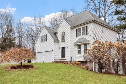 2 Foley Farm Rd, Wilmington, MA 01887