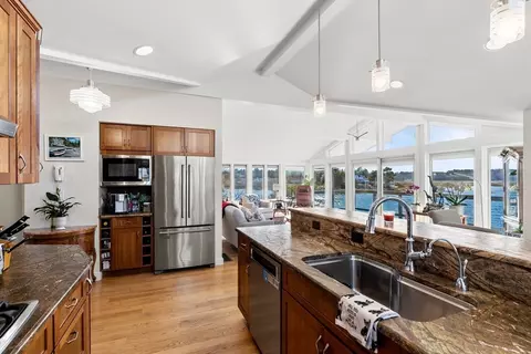 81 Riverview Rd, Gloucester, MA 01930 photo 7