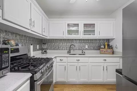 8 Juniper St #22, Brookline, MA 02445 photo 6