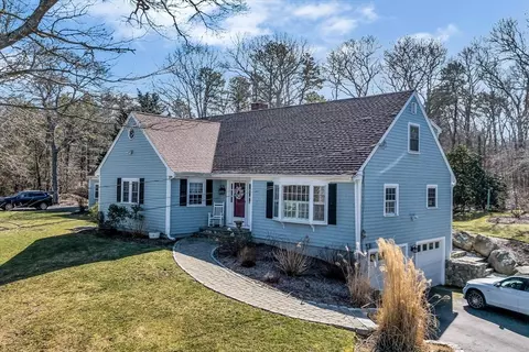 59 Granite Ln, Barnstable, MA 02630