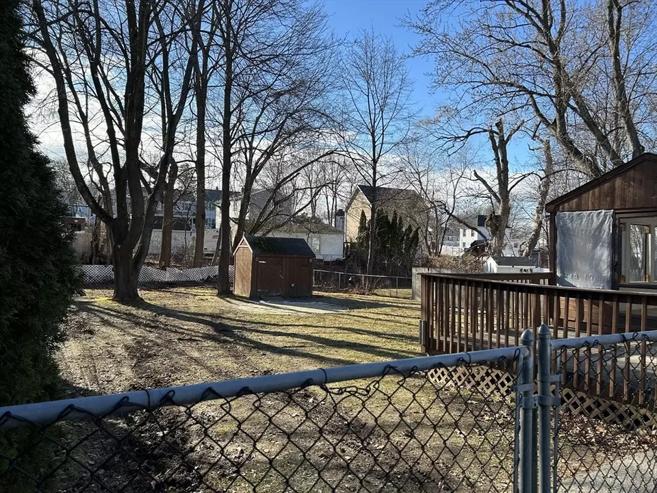 110 Burnham Rd, Lowell, MA 01852 16 Photos Movoto