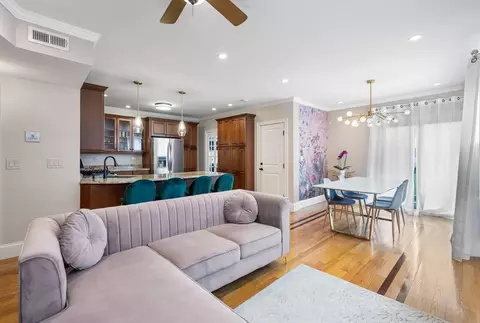 188 Boston St #3, Boston, MA 02125