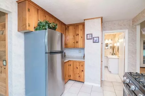 Kitchen - 170 Parkerview St, Springfield, MA 01129 photo 4 of 4