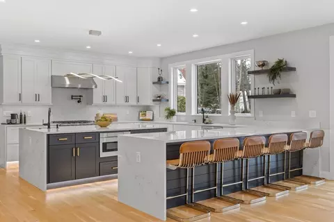 68 Longmeadow Rd, Belmont, MA 02478