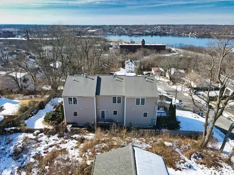 View/Area - 117 Martha St, Fall River, MA 02720 photo 3 of 8