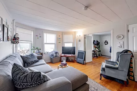 Living - 18 Gaugh St, Easthampton, MA 01027 photo 2 of 5