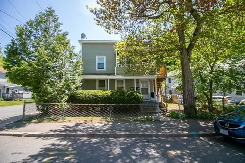 18 Gaugh St, Easthampton, MA 01027
