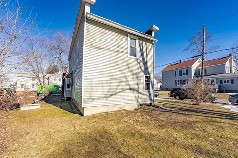 Exterior - 18 Gaugh St, Easthampton, MA 01027 photo 7 of 9