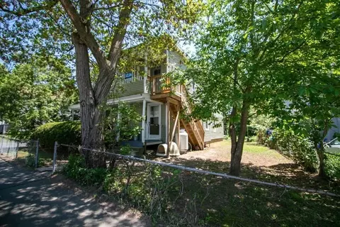 Exterior - 18 Gaugh St, Easthampton, MA 01027 photo 2 of 9