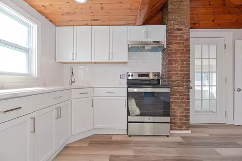 Kitchen - 139 Prospect St, Gloucester, MA 01930 photo 5 of 6