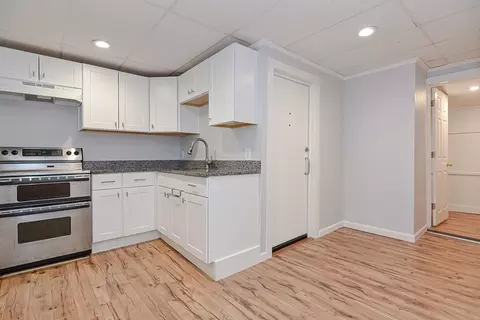 Kitchen - 139 Prospect St, Gloucester, MA 01930 photo 3 of 6