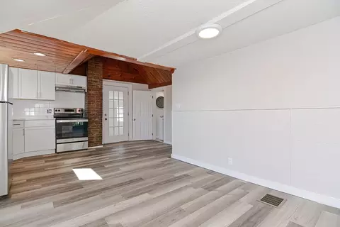 Living - 139 Prospect St, Gloucester, MA 01930 photo 1 of 1