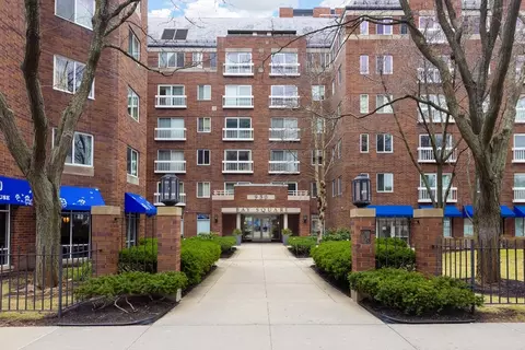 950 Massachusetts Ave #217, Cambridge, MA 02138