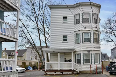 208-210 Abbott St, Lawrence, MA 01841