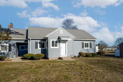 1095 Pendleton Ave #1095, Chicopee, MA 01022
