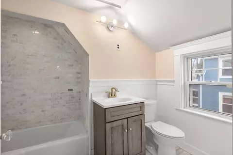 Bath - 211 Cedar St, Dedham, MA 02026 photo 3 of 4