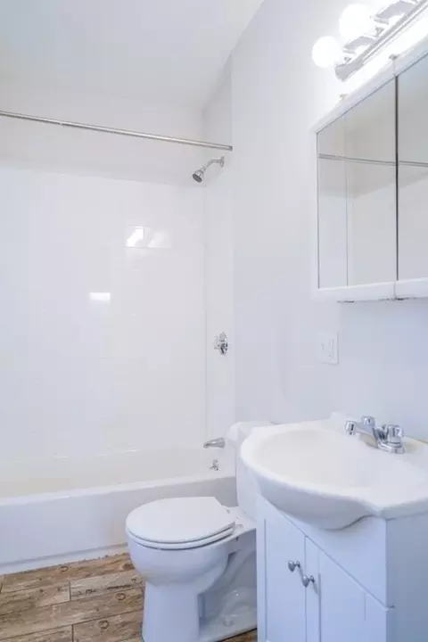 11 E Milton Rd, Brookline, MA 02445 photo 8
