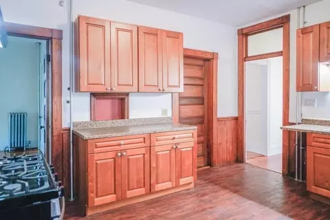 11 E Milton Rd, Brookline, MA 02445 photo 2