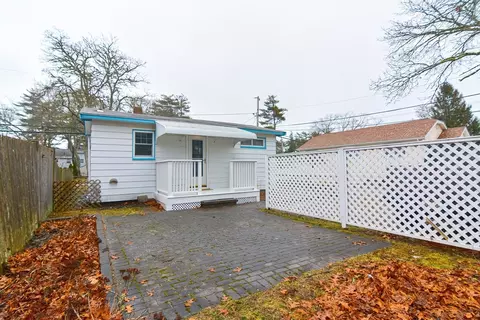 10 Sherman St, Wareham, MA 02571 photo 12