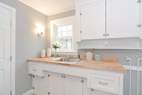 10 Sherman St, Wareham, MA 02571 photo 4