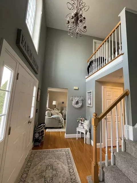 7 Ash Ln, Dudley, MA 01571 photo 4
