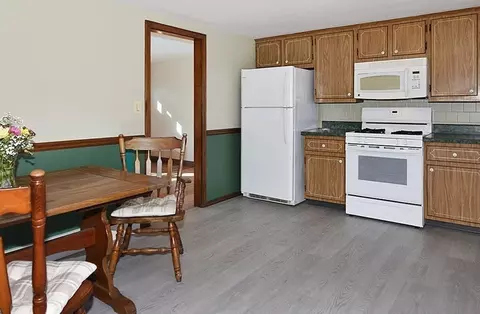 Kitchen - 10 Marshview Dr, Marshfield, MA 02050 photo 1 of 2