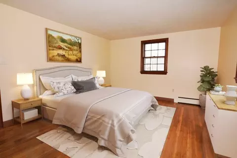 Bedroom - 10 Marshview Dr, Marshfield, MA 02050 photo 1 of 1