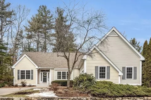 24 Stone Ridge Rd #24, Westford, MA 01886