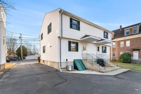 Exterior - 65 Bridge St #A, Beverly, MA 01915 photo 3 of 4