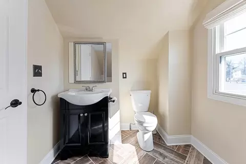 61 Saint Anthony St, Chicopee, MA 01013 photo 13