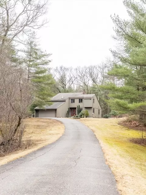 Exterior - 52 Harrison Cir, Rowley, MA 01969 photo 10 of 10