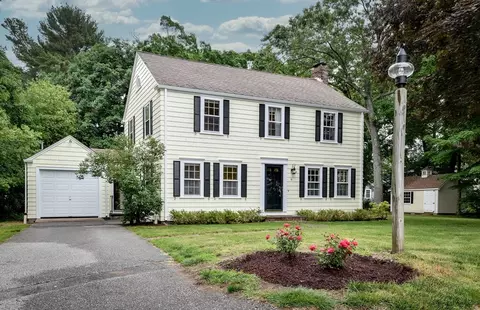 6 Hutton Rd, Dover, MA 02030