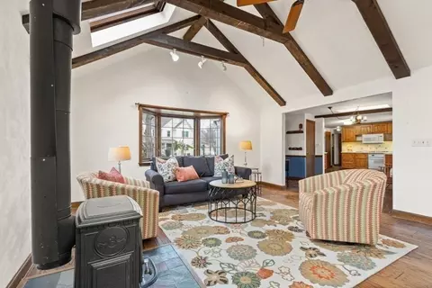Living - 17 Sturges Rd, Reading, MA 01867 photo 4 of 6