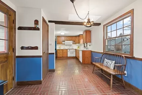 Kitchen - 17 Sturges Rd, Reading, MA 01867 photo 4 of 4